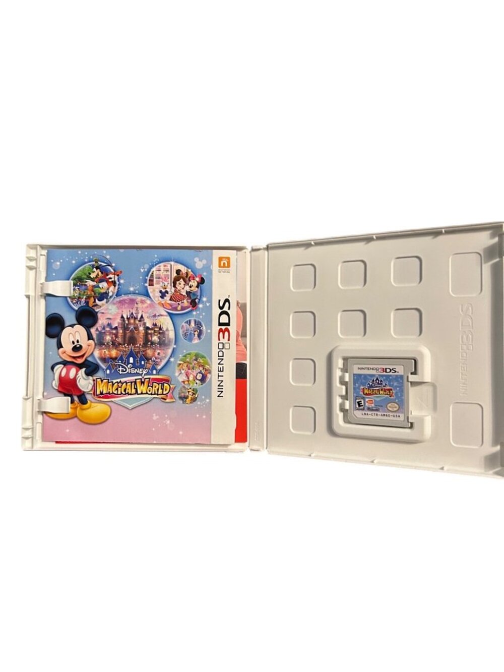 Disney Magical World Nintendo 3DS Game Complete With Case & Manual - Picture 2 of 3